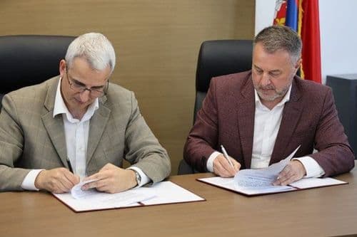 Галерија 4